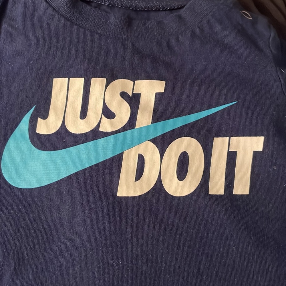 3 Nike Onesies - Picture 6 of 7